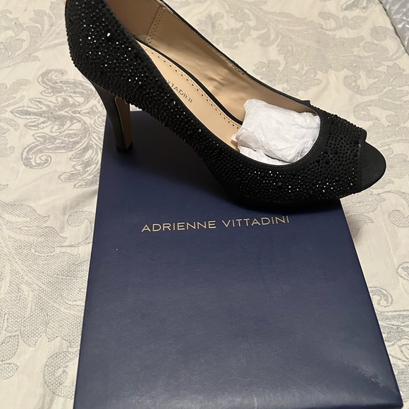 New - Picture 2 of 2